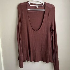 Free People Malibu Oversized Thermal Waffle Knit Tunic Top Brown frayed hem. XS